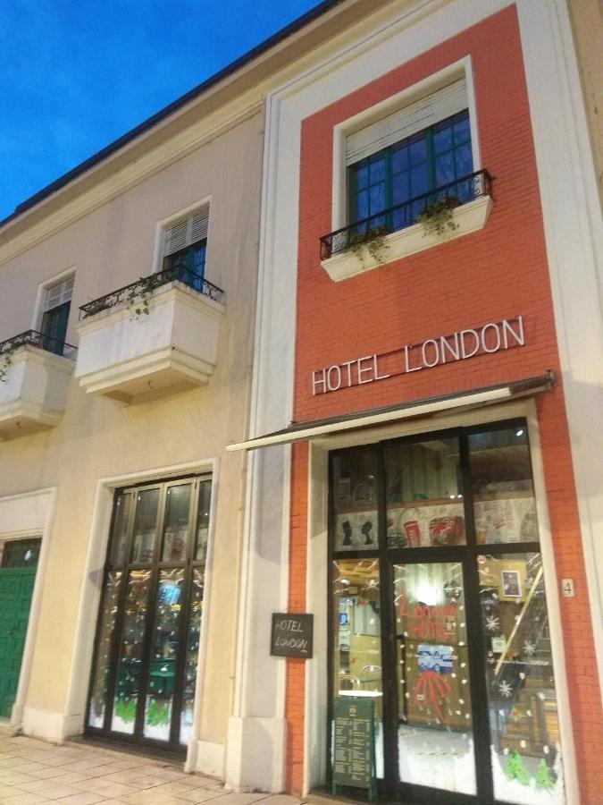 Hotel London 地拉那 外观 照片